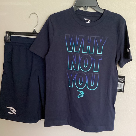 (SOLD)Nike Boys sets - Picture 7 of 13